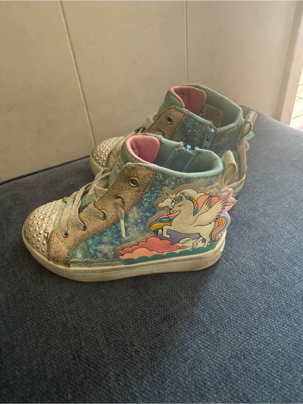 Sparkle Unicorn High-Top Twinkle Sneakers for Kids - Picture 8 of 9